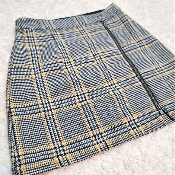 Abercrombie & Fitch Houndstooth Plaid Pleated Yellow & Black Zip Slit Y2K Skirt - Picture 3 of 7